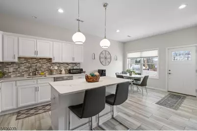 165 Lakeside Rd #8, West Milford Twp., NJ 07421 - Photo 7