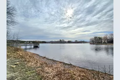 21 Waterview Ct, Evesham, NJ 08053 - Photo 3