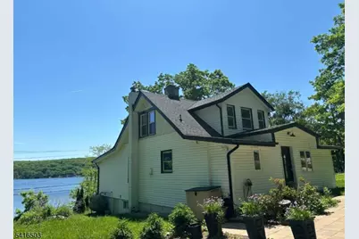 677 Warwick Tpke, West Milford, NJ 07421 - Photo 19
