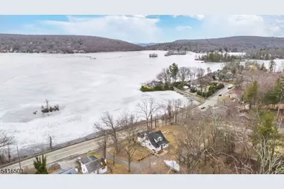 677 Warwick Tpke, West Milford, NJ 07421 - Photo 23