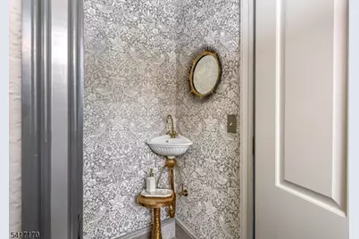 89 Douglas Rd, Glen Ridge, NJ 07028 - Photo 21