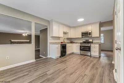 14 Fawn Dr, Clinton Township, NJ 08833 - Photo 15