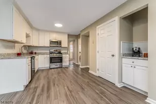 14 Fawn Dr, Clinton Township, NJ 08833 - Photo 17