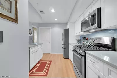 64 Dayton Ct #104, Independence Township, NJ 07840 - Photo 7