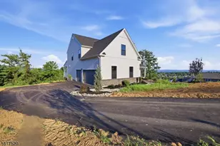 6 Spring Ct, Lopatcong Township, NJ 08865 - Photo 3