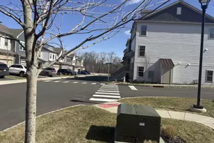 8 Aster Blvd, Warren Township, NJ 07059 - Photo 3