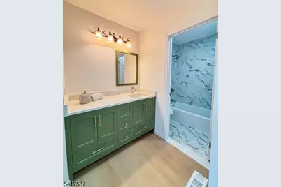 386 Inwood Ct, Franklin Township, NJ 08873 - Photo 25