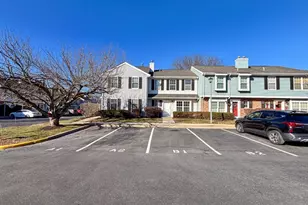 386 Inwood Ct, Franklin Township, NJ 08873 - Photo 1