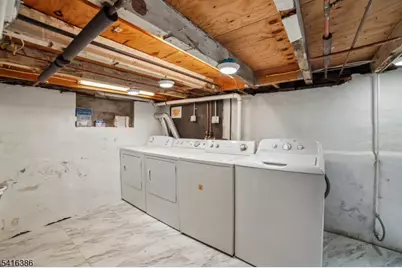 35 Hickory St, Bloomfield, NJ 07003 - Photo 29