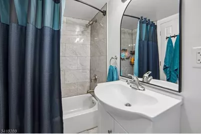 35 Hickory St, Bloomfield, NJ 07003 - Photo 23