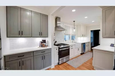 17 Main St, Lebanon, NJ 08833 - Photo 5