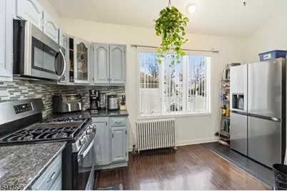 401 Woodland Ave, Roselle Park, NJ 07204 - Photo 11