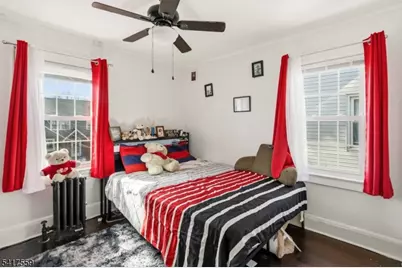 401 Woodland Ave, Roselle Park, NJ 07204 - Photo 17