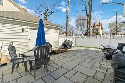 401 Woodland Ave, Roselle Park, NJ 07204 - Photo 23