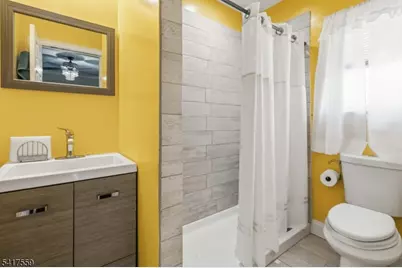 401 Woodland Ave, Roselle Park, NJ 07204 - Photo 13