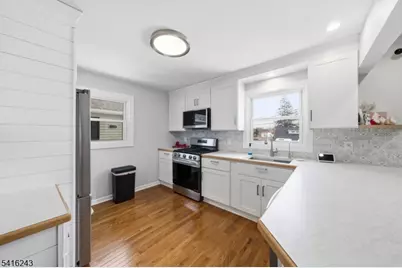 37 Wenonah Ave, Parsippany, NJ 07034 - Photo 7