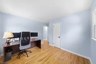 37 Wenonah Ave, Parsippany, NJ 07034 - Photo 11