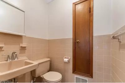 226 Riva Dr, Mansfield Township, NJ 07840 - Photo 7