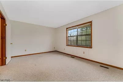 226 Riva Dr, Mansfield Township, NJ 07840 - Photo 9