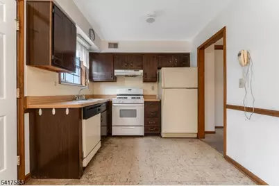 226 Riva Dr, Mansfield Township, NJ 07840 - Photo 5