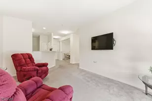 2103 Avery Ct, Franklin Township, NJ 08873 - Photo 7