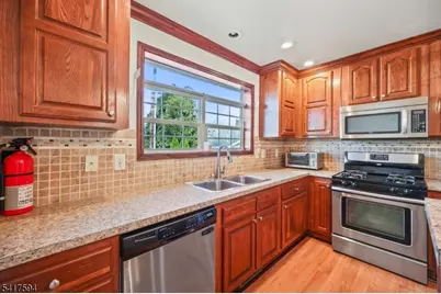 471 Kenbury Rd, Branchburg Township, NJ 08876 - Photo 9