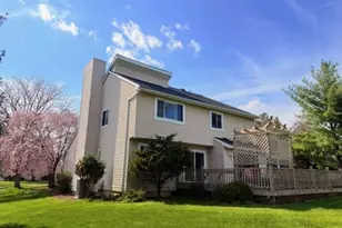 592 Cabot Hill Rd, Bridgewater, NJ 08807 - Photo 5