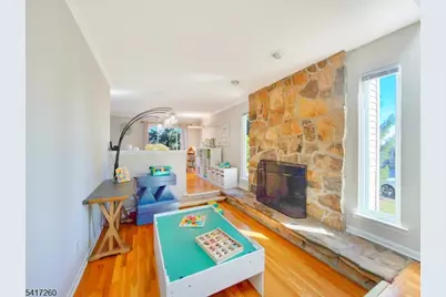 592 Cabot Hill Rd, Bridgewater, NJ 08807 - Photo 9