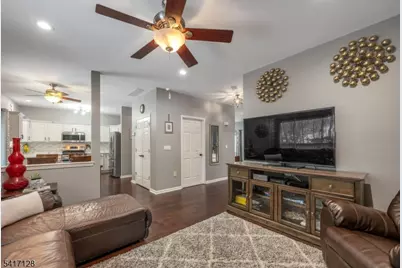 114 Black Oak Trail, Jefferson Township, NJ 07849 - Photo 17