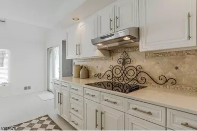 14 Lookout Dr, Roxbury Township, NJ 07852 - Photo 21