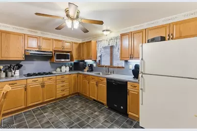 222 W 4th St, Clifton, NJ 07011 - Photo 13