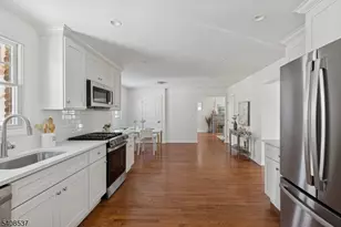 2210 Stecher Ave, Union Township, NJ 07083 - Photo 9