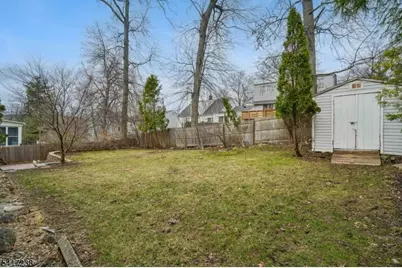 27 Hartshorn Ter, West Orange Township, NJ 07052 - Photo 49