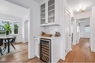 27 Hartshorn Ter, West Orange Township, NJ 07052 - Photo 17