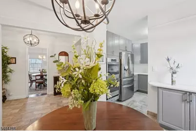 10 Crestmont Road #1A, Montclair Twp., NJ 07042 - Photo 3