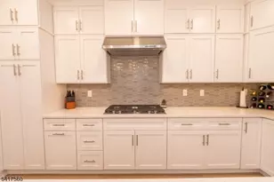 18 Flower Horn Blvd, Randolph Township, NJ 07869 - Photo 13