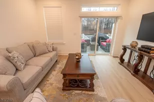 18 Flower Horn Blvd, Randolph Township, NJ 07869 - Photo 7