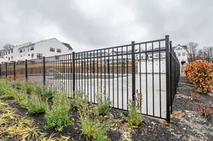 18 Flower Horn Blvd, Randolph Township, NJ 07869 - Photo 43