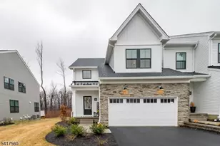 18 Flower Horn Blvd, Randolph Township, NJ 07869 - Photo 3