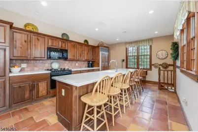 2 Driftway Dr, High Bridge, NJ 08829 - Photo 9