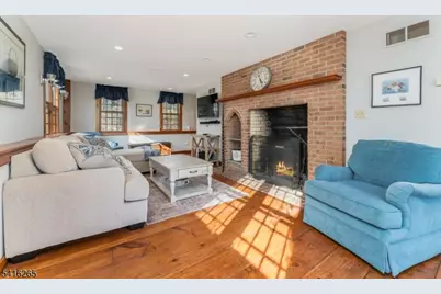 2 Driftway Dr, High Bridge, NJ 08829 - Photo 9