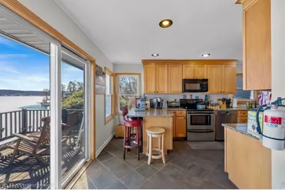 11B Wildwood Shores Dr, Hopatcong, NJ 07843 - Photo 9