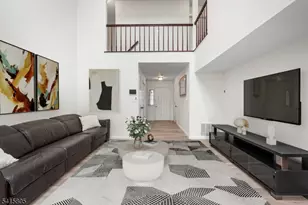 81 Stanwick Ct, Franklin Township, NJ 08873 - Photo 3