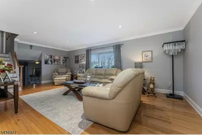 136 Powderhorn Dr, Lopatcong Township, NJ 08865 - Photo 11