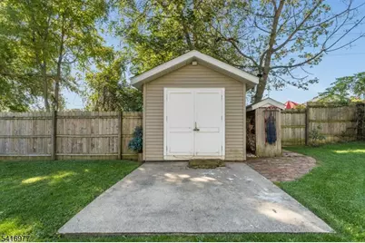 136 Powderhorn Dr, Lopatcong Township, NJ 08865 - Photo 39