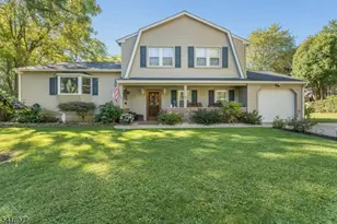 136 Powder Horn Dr, Lopatcong Township, NJ 08865 - Photo 1