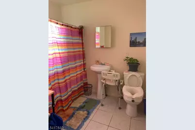 481 William St, East Orange, NJ 07017 - Photo 11