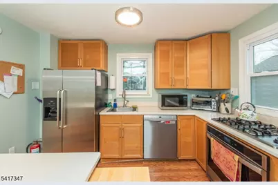 42 Roosevelt Ave, Parsippany, NJ 07034 - Photo 7