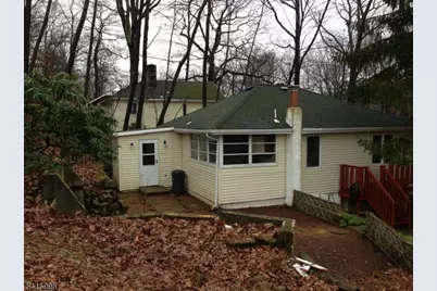 11 Hillside Ave, Hopatcong, NJ 07843 - Photo 1