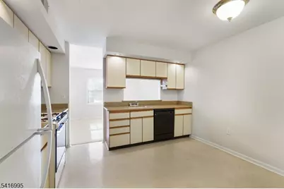 19I Heritage Dr #I, Chatham Township, NJ 07928 - Photo 9